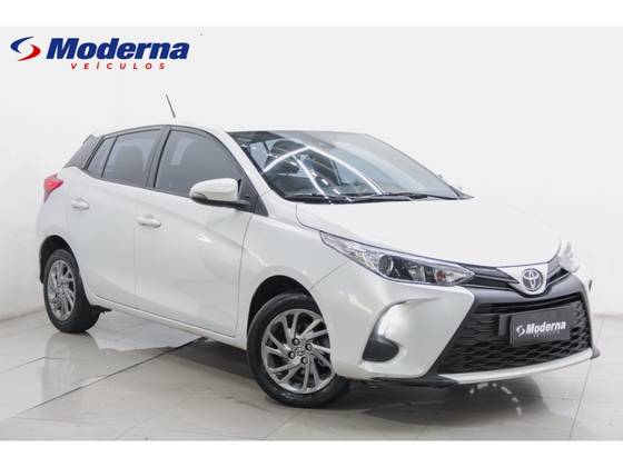 TOYOTA YARIS 1.5 16V FLEX XS CONNECT MULTIDRIVE TOYOTA YARIS 1.5 16V FLEX XS CONNECT MULTIDRIVE